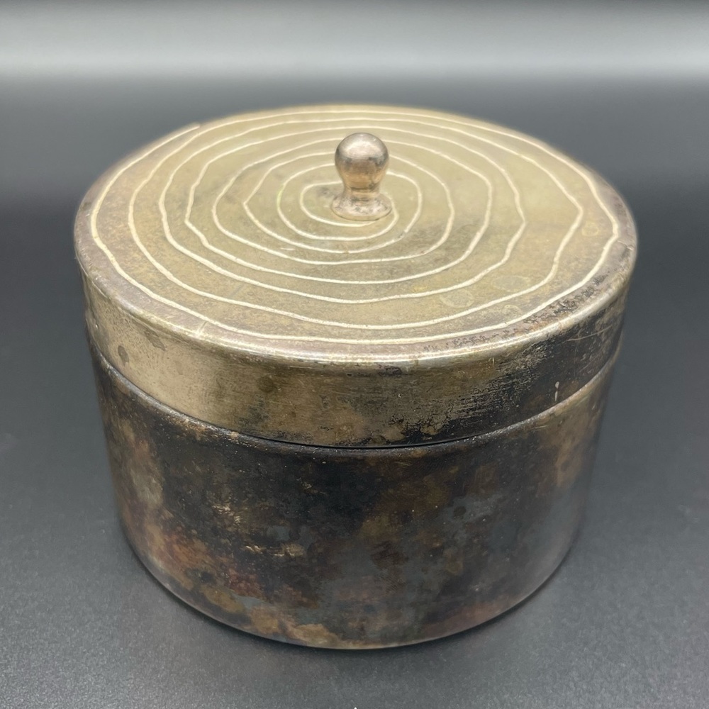 Silver plated trinket, dresser or gift box. Beautiful aged with etched design.